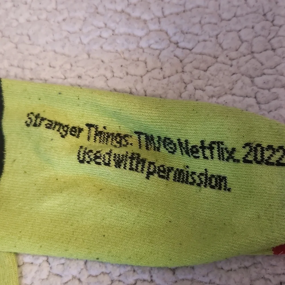 Stranger Things Netflix Retro Neon Green Code Red Socks Retro SiFi 2022